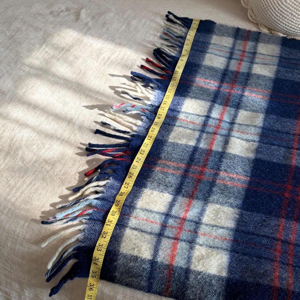 Vintage Tartan Plaid Wool Fringe Throw Blanket - Picture 3 of 6